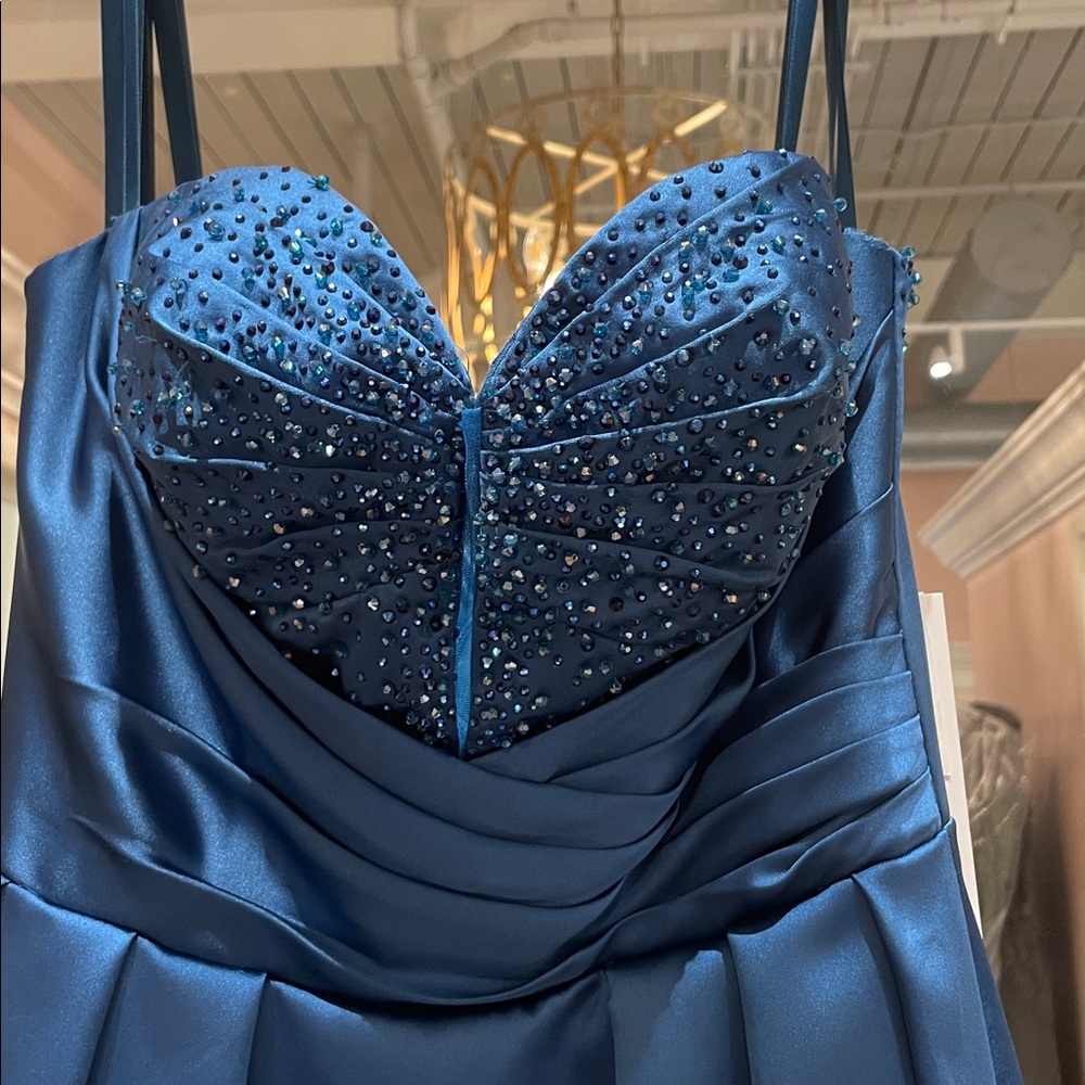 NEW Teal Beaded Satin Strapless Ballgown Size 4 - Picture 6 of 9